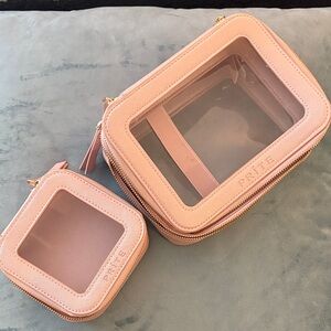 〰️ set of 2 pink makeup bags